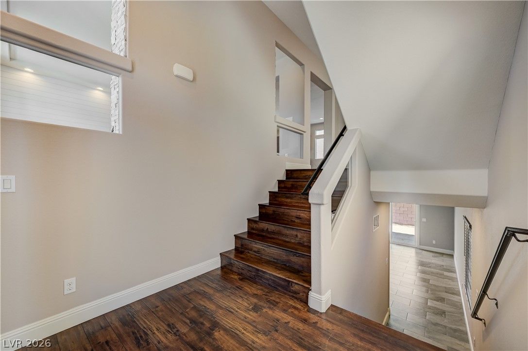 6790 Philharmonic Avenue — photo 4
