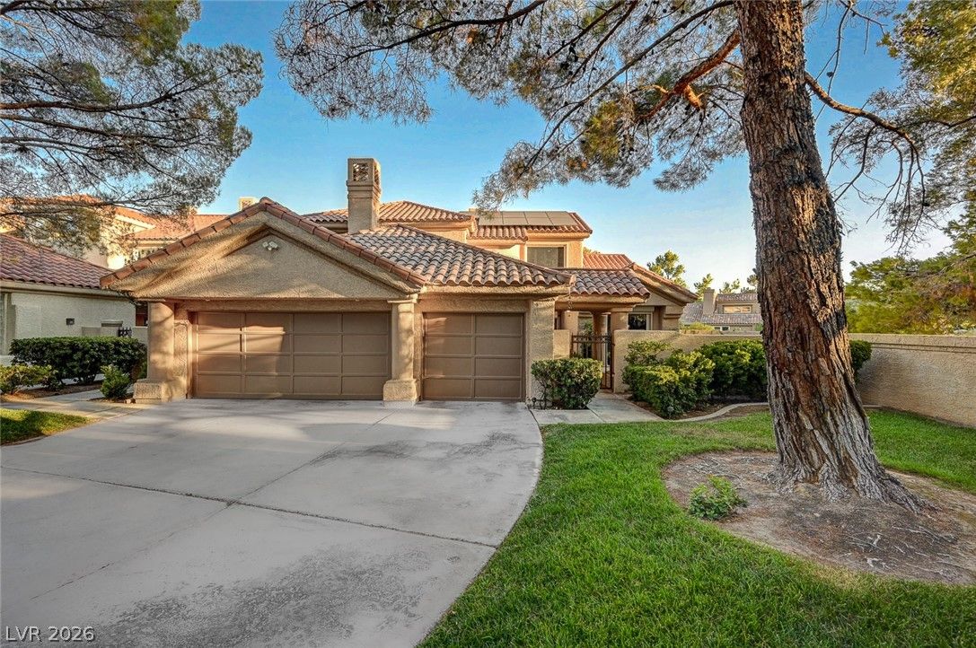 7995 Rio Rico Drive — photo 2