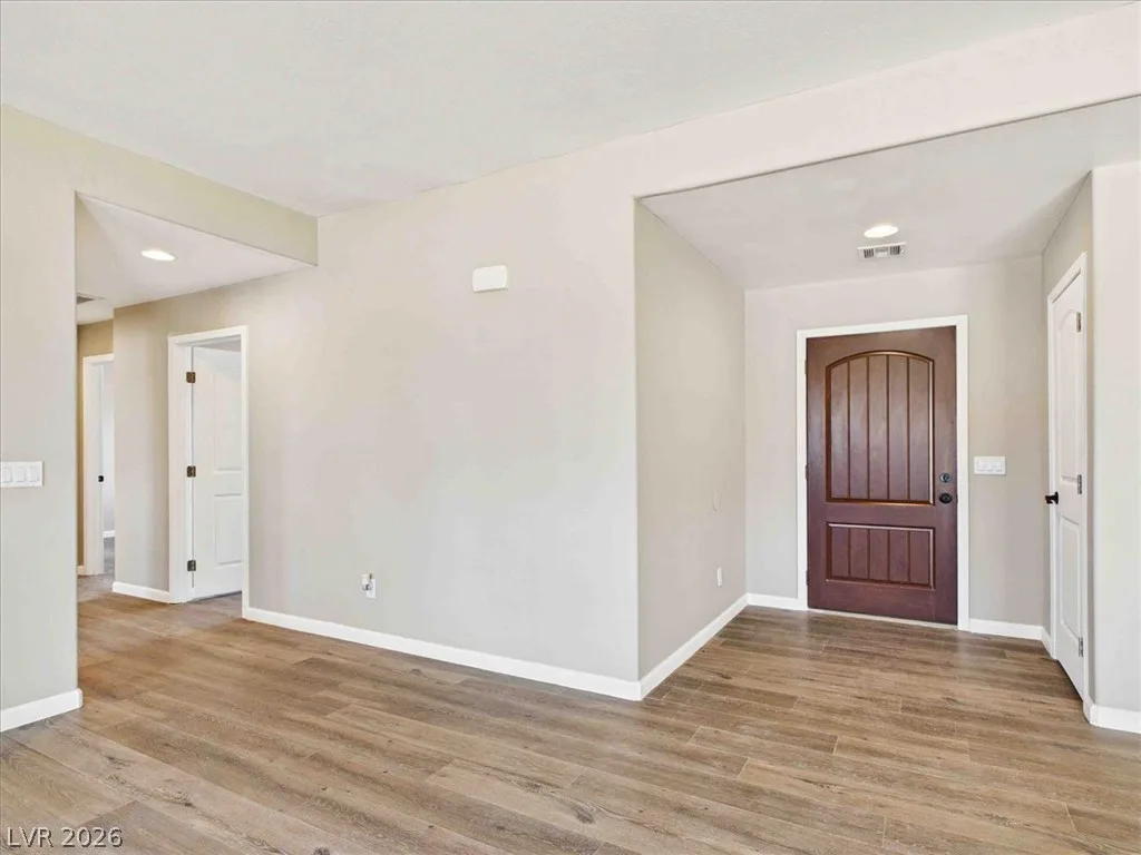2101 East Dandelion Street — photo 5