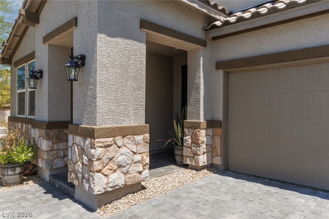 5148 Stonecrop Street — photo 3