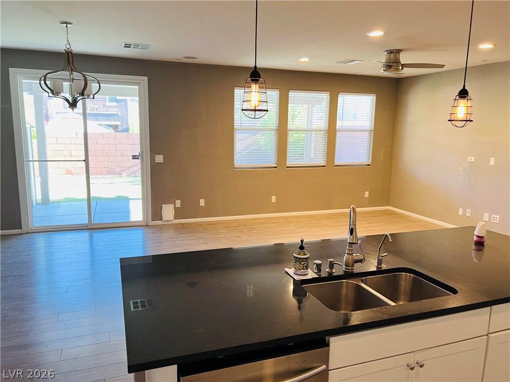 9325 Keystone Ridge Avenue — photo 4