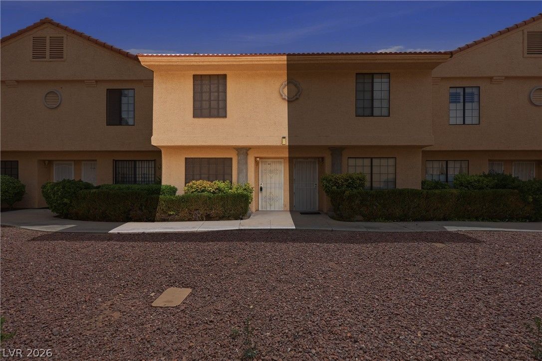2851 South Valley View Boulevard 1139B — photo 2 of 36