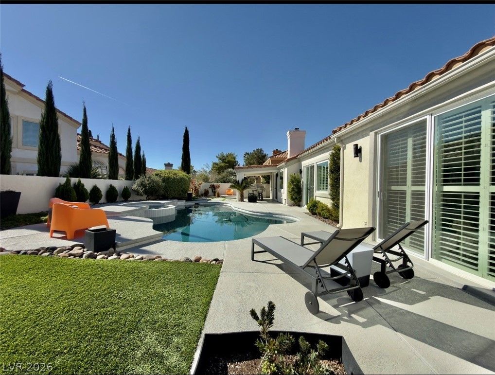 1524 Breeze Canyon Drive — photo 2