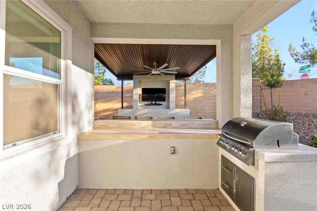 9999 Skye Gazer Avenue — photo 2