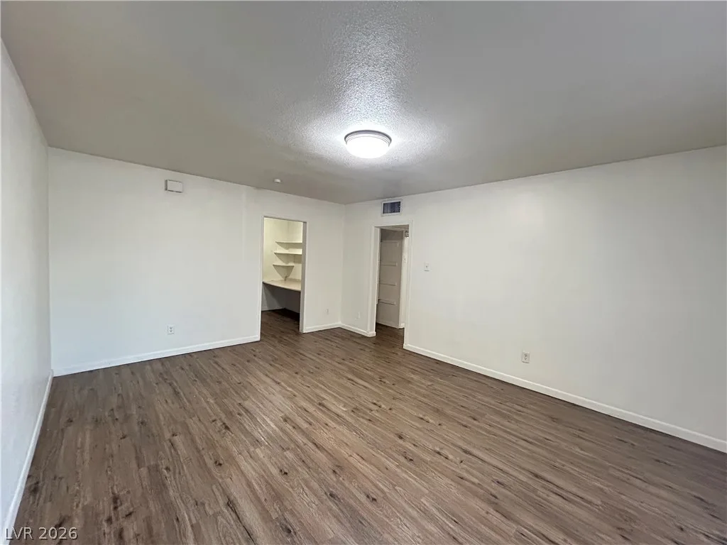 373 North Bruce Street — photo 3