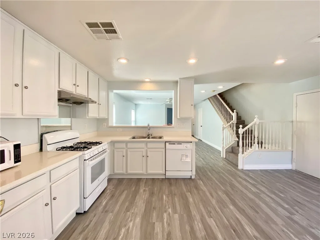 3340 Century Plant Street — photo 4