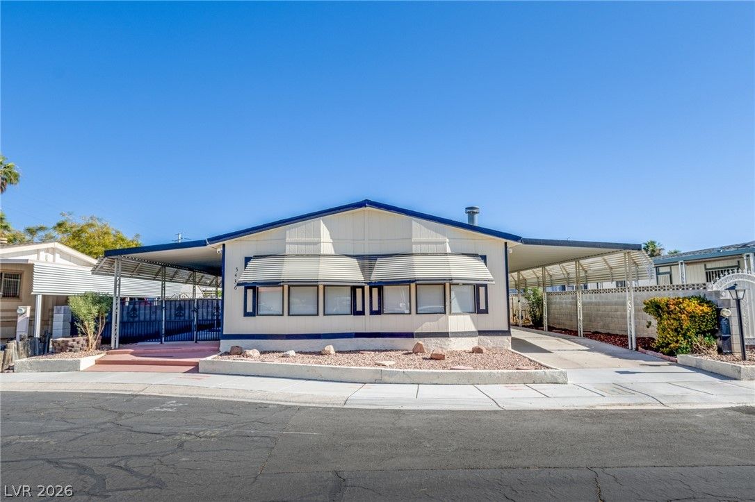 5436 Tres Piedras Road — photo 4 of 33