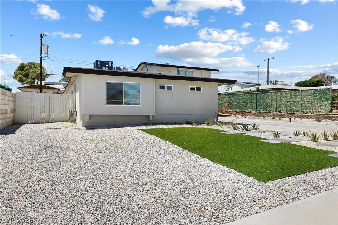3361 Horizon Street — photo 3