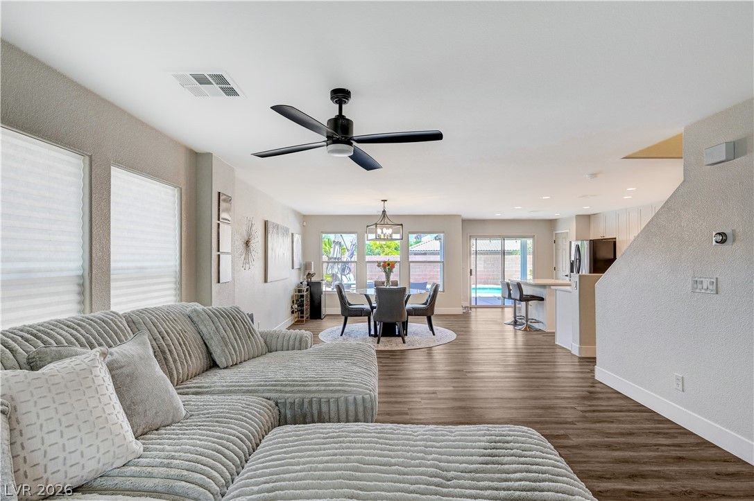 4916 Apache Valley Avenue — photo 4