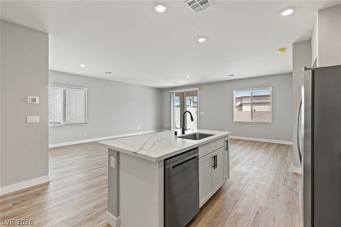 4532 Cave Lake Avenue — photo 5 of 8