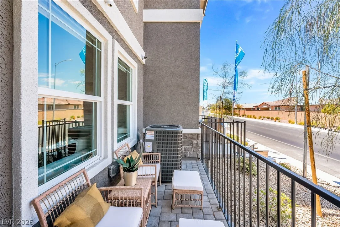903 Rosy Starling Street — photo 3