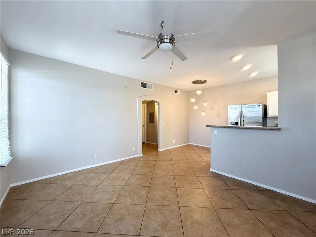2201 Ramsgate Drive 225 — photo 2