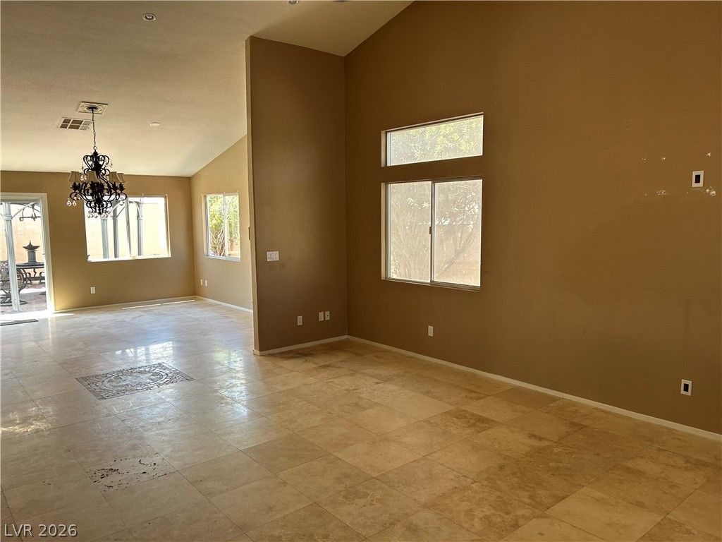 235 Collindale Street — photo 5 of 32