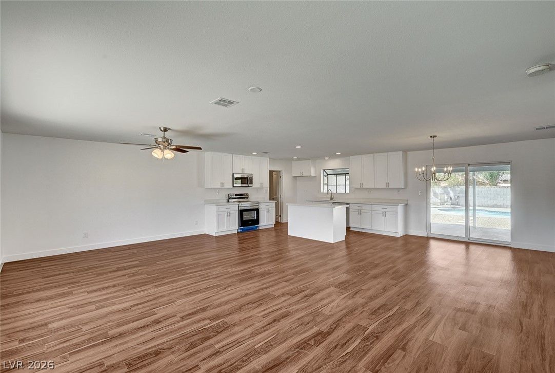 1580 Quarter Horse Drive — photo 3