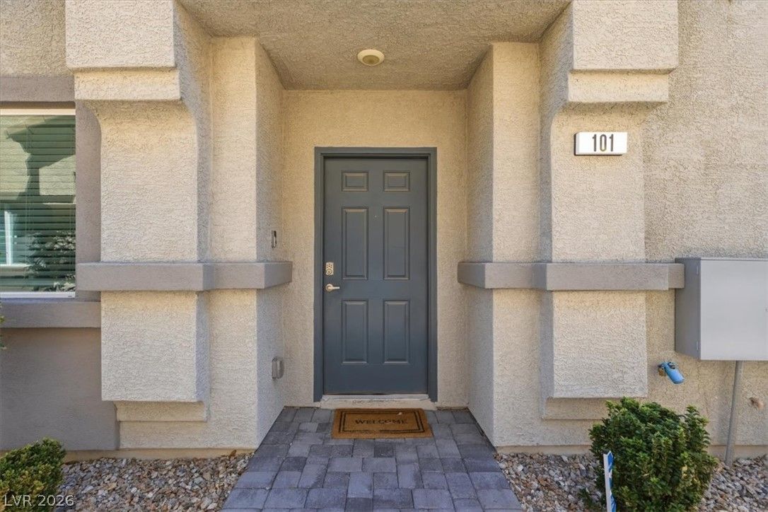 4660 Moonbow Avenue 101 — photo 4