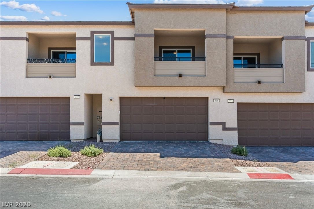 335 Laurel Peak Drive — photo 3