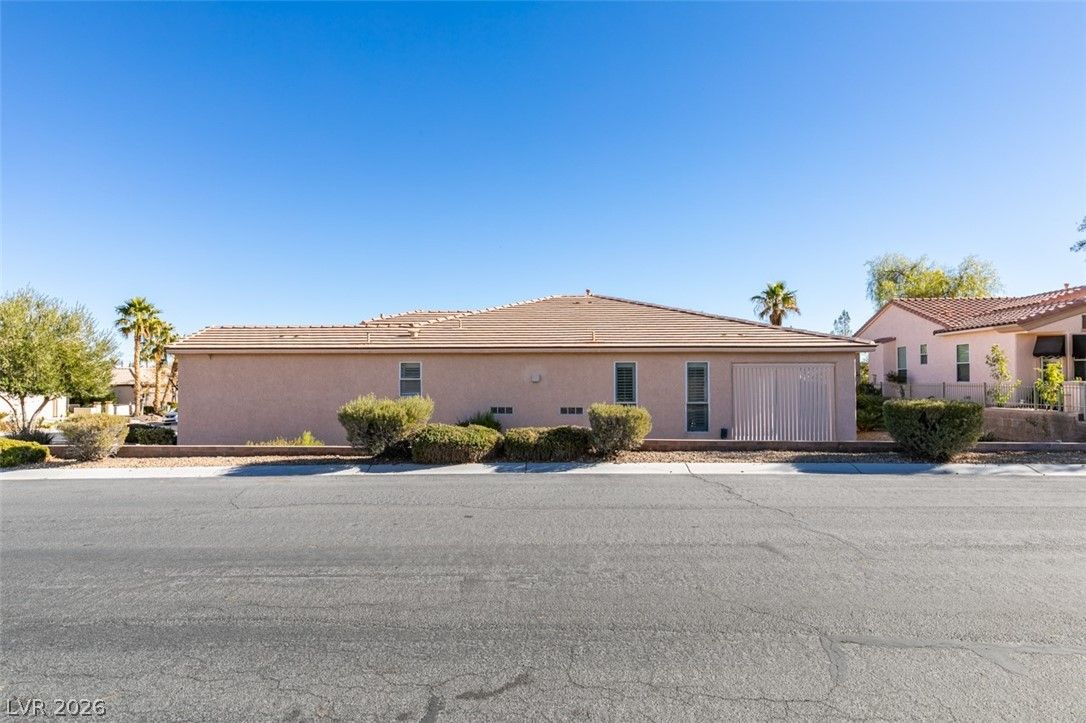 10389 Felice Avenue — photo 3