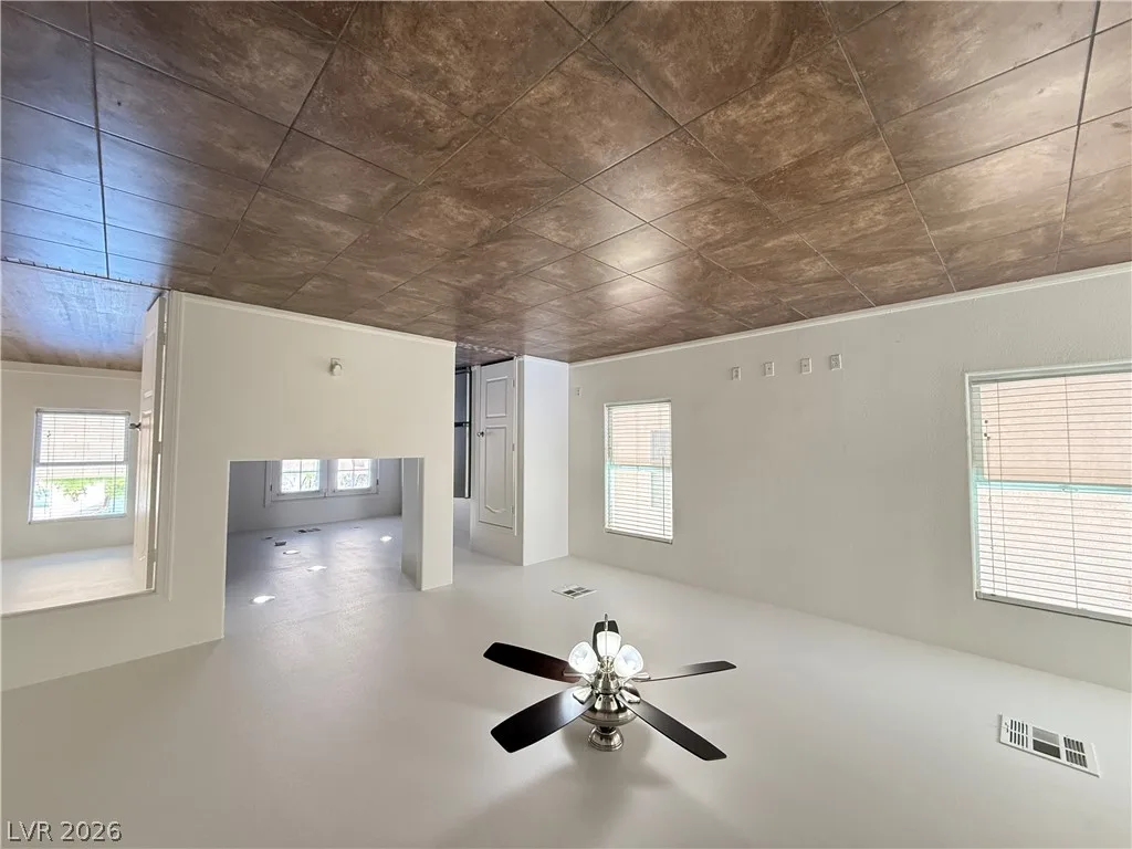 11087 Deluna Street — photo 3