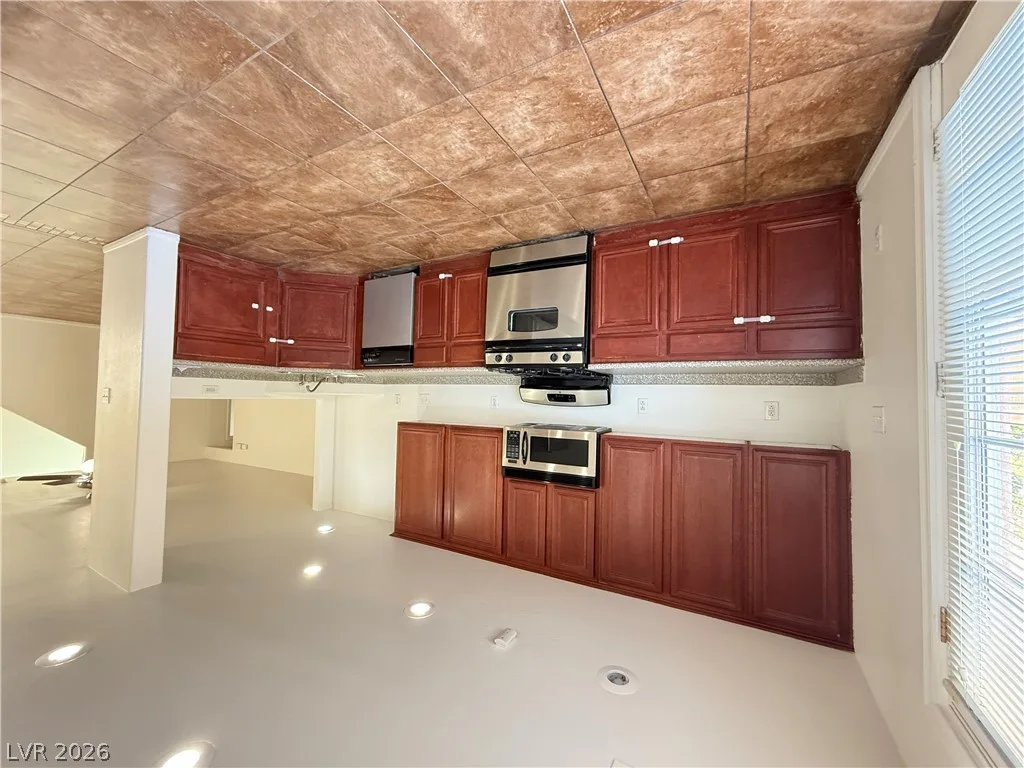 11087 Deluna Street — photo 5