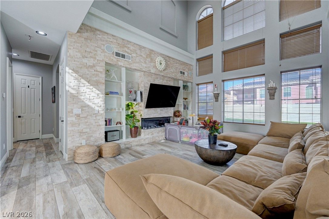 9738 Bear Trap Court — photo 3