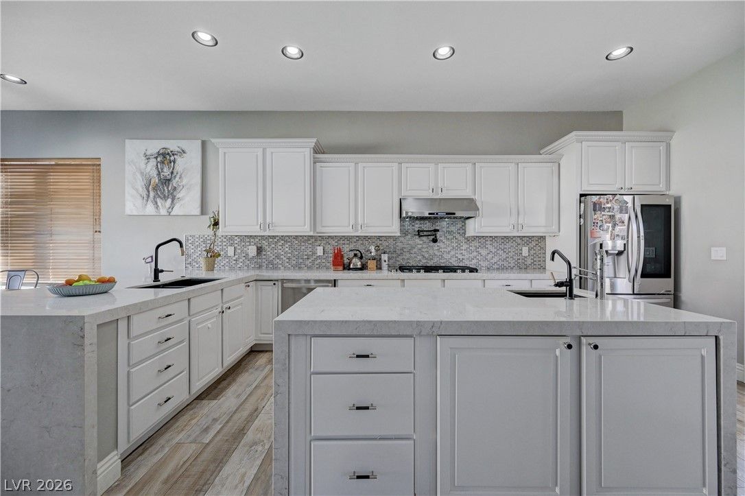 9738 Bear Trap Court — photo 4