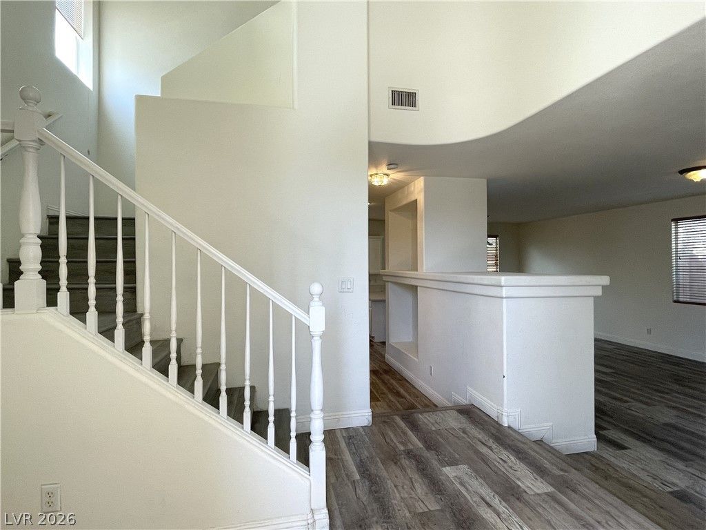 5755 Field Breeze Street — photo 4