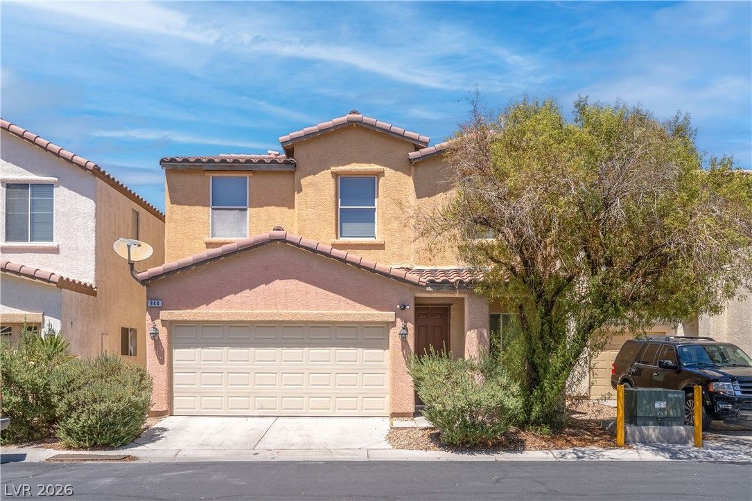 944 Saffex Rose Avenue — photo 1