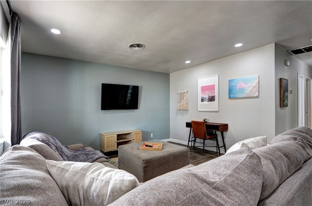 305 Ramsey Street — photo 3 of 24