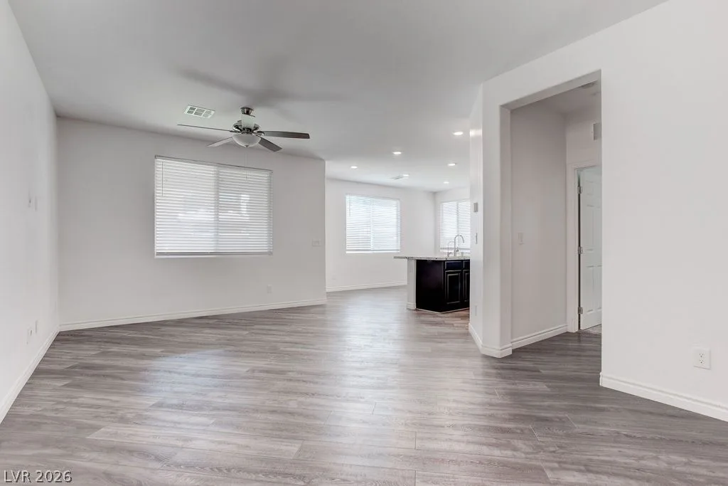 7106 Calvert Cliffs Street — photo 2