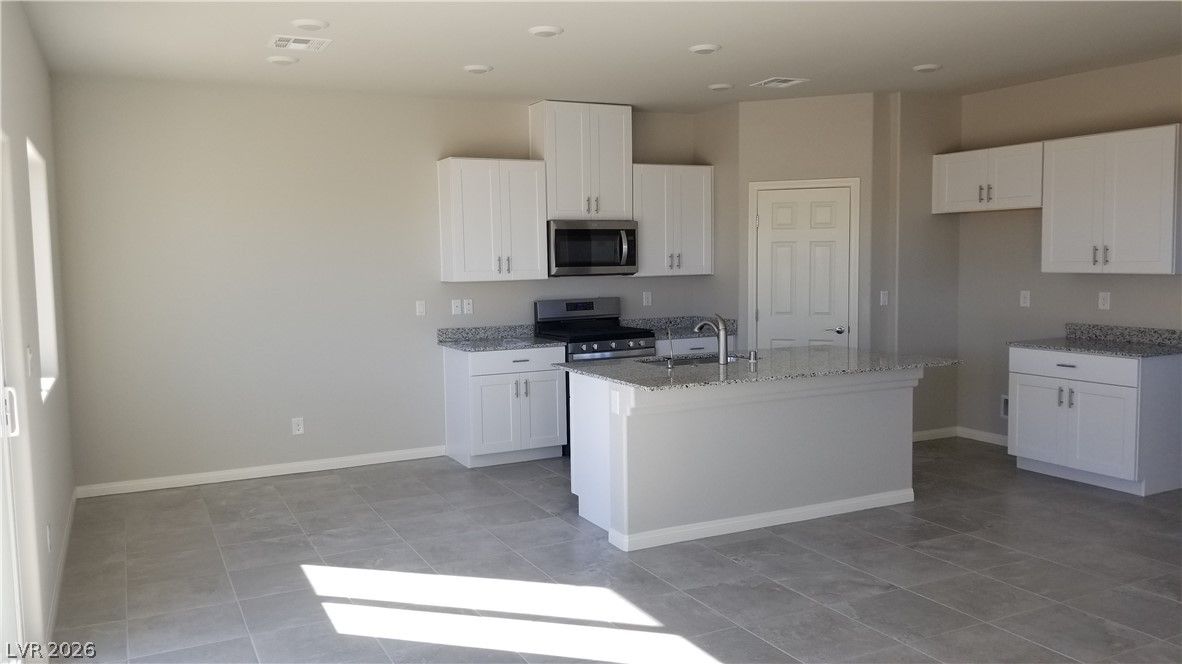 9168 Rolling Sky Drive — photo 4 of 15
