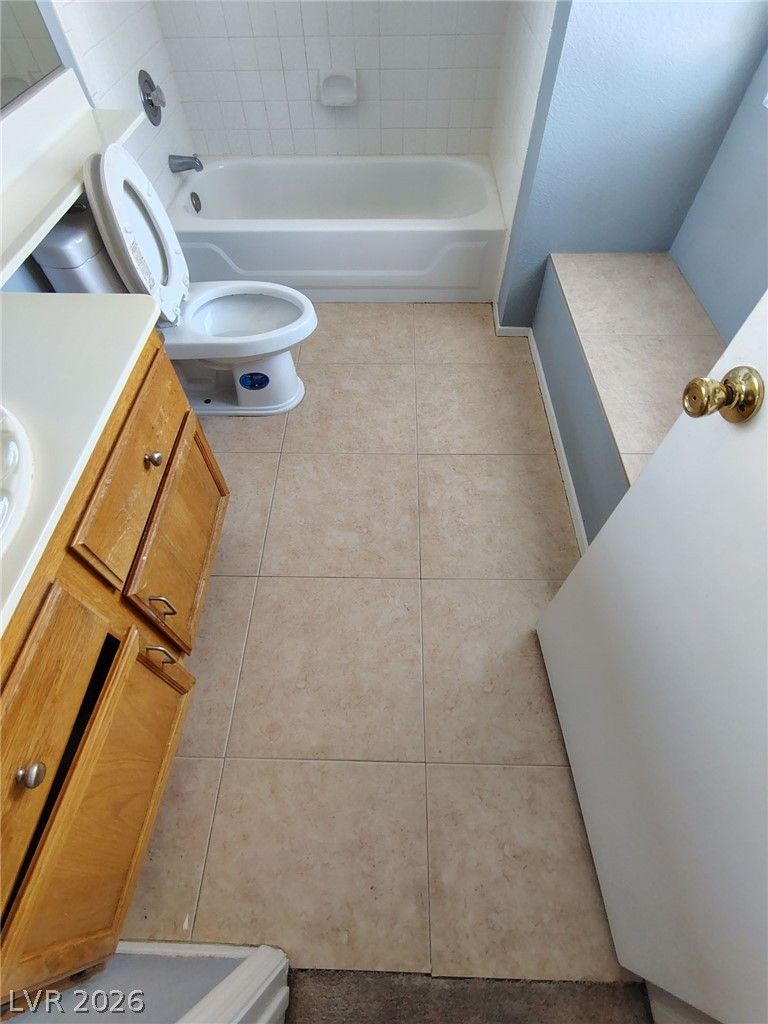 6877 Tamarus Street 201 — photo 4 of 8