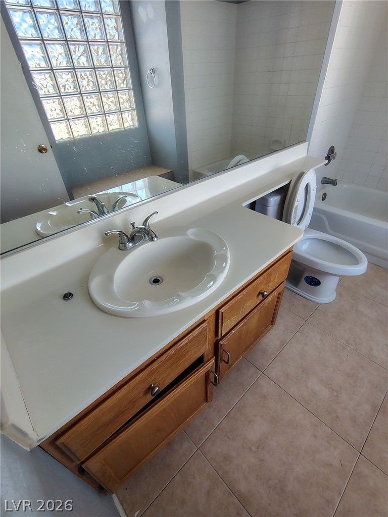 6877 Tamarus Street 201 — photo 5 of 8