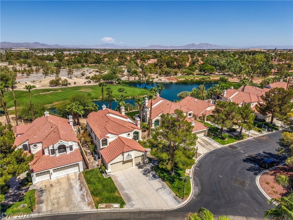 5380 Painted Sunrise Drive — photo 1