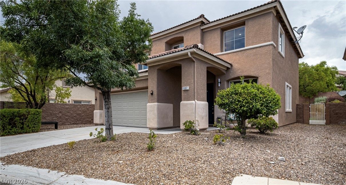 537 Lacabana Beach Drive — photo 3 of 38