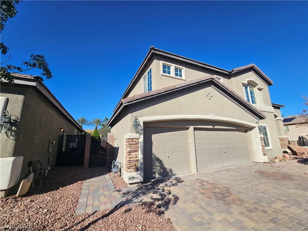 10134 Reflection Brook Avenue — photo 2