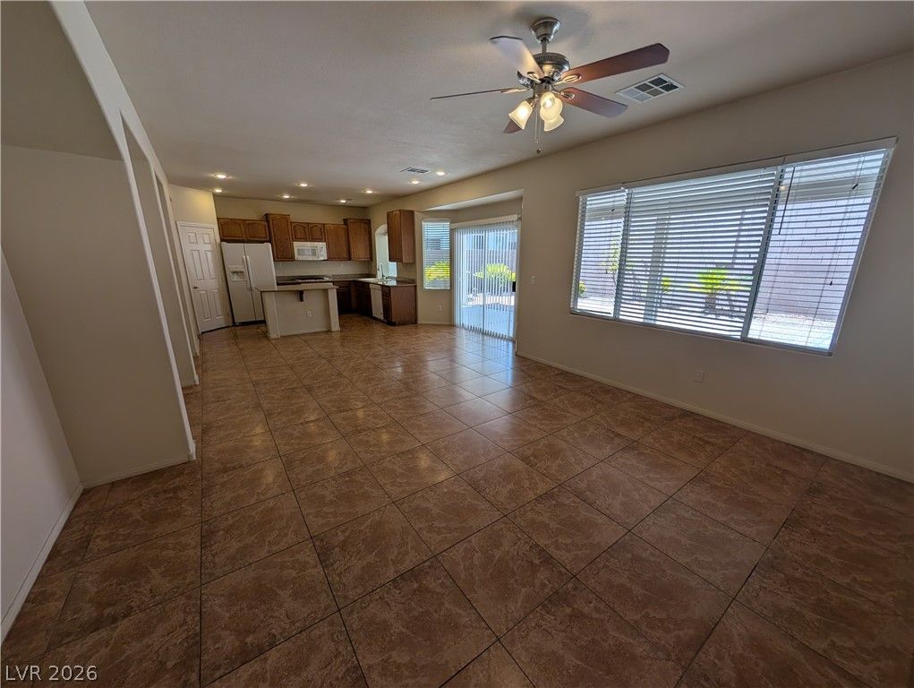 2307 Summer Home Street — photo 5
