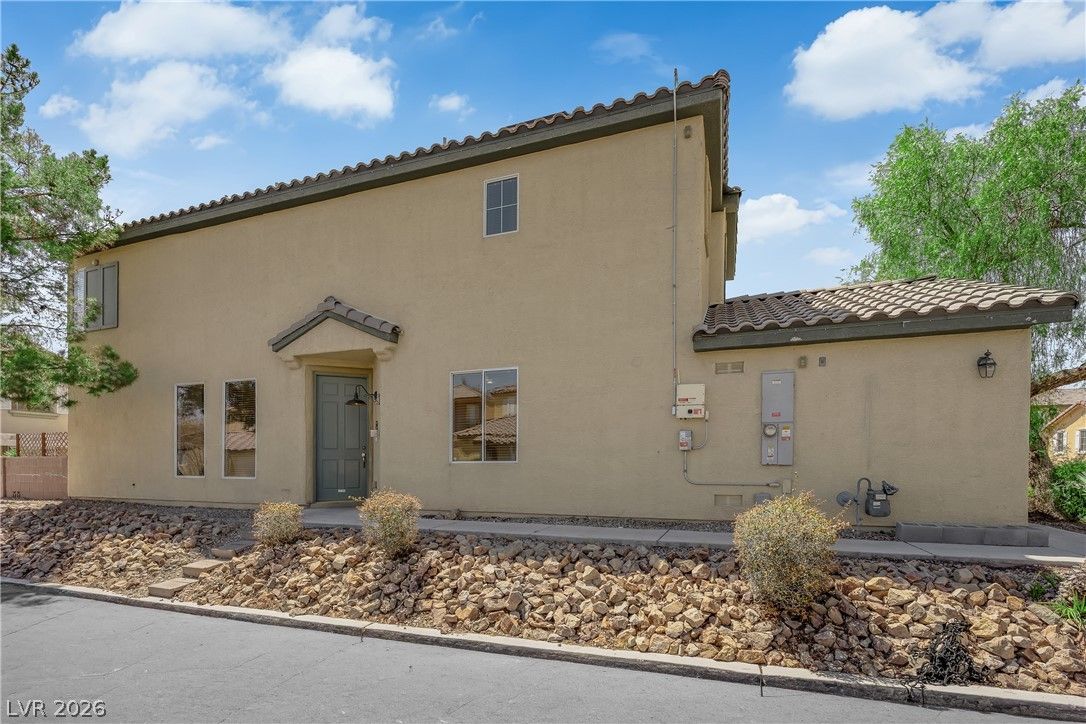 3628 Surfboard Court — photo 3 of 42