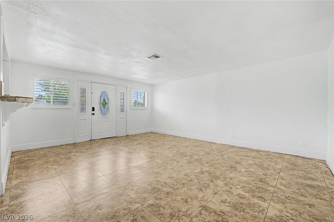 5357 Indian Wells Road — photo 4 of 35