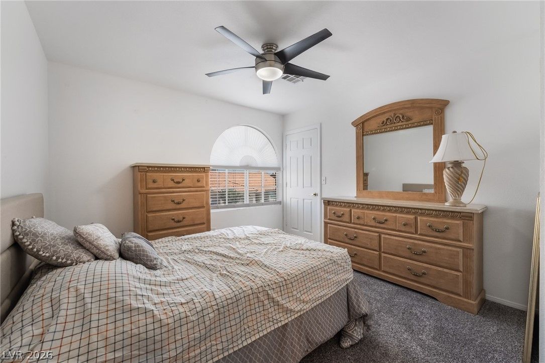 Photo 34