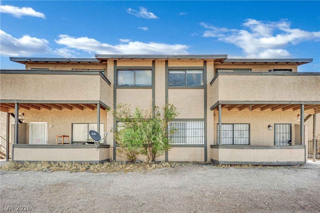 2341 Exeter Drive — photo 3