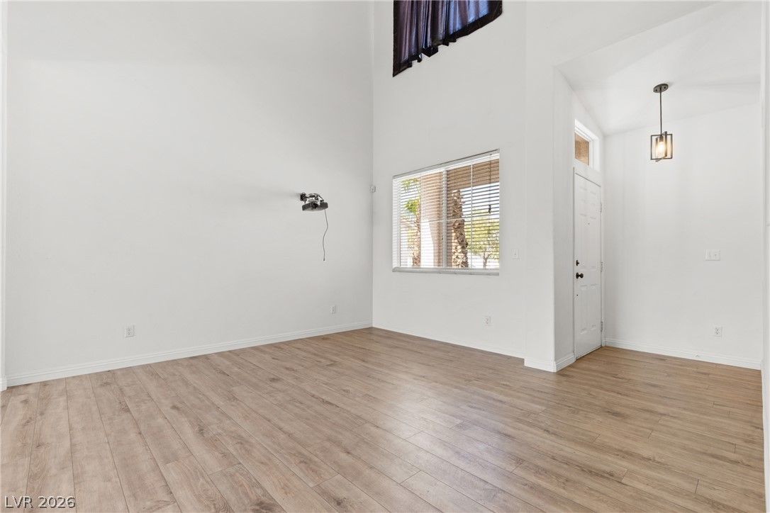 7796 Lobella Street — photo 4