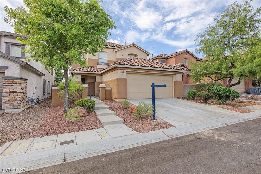 11705 Grotta Azzurra Avenue — photo 2