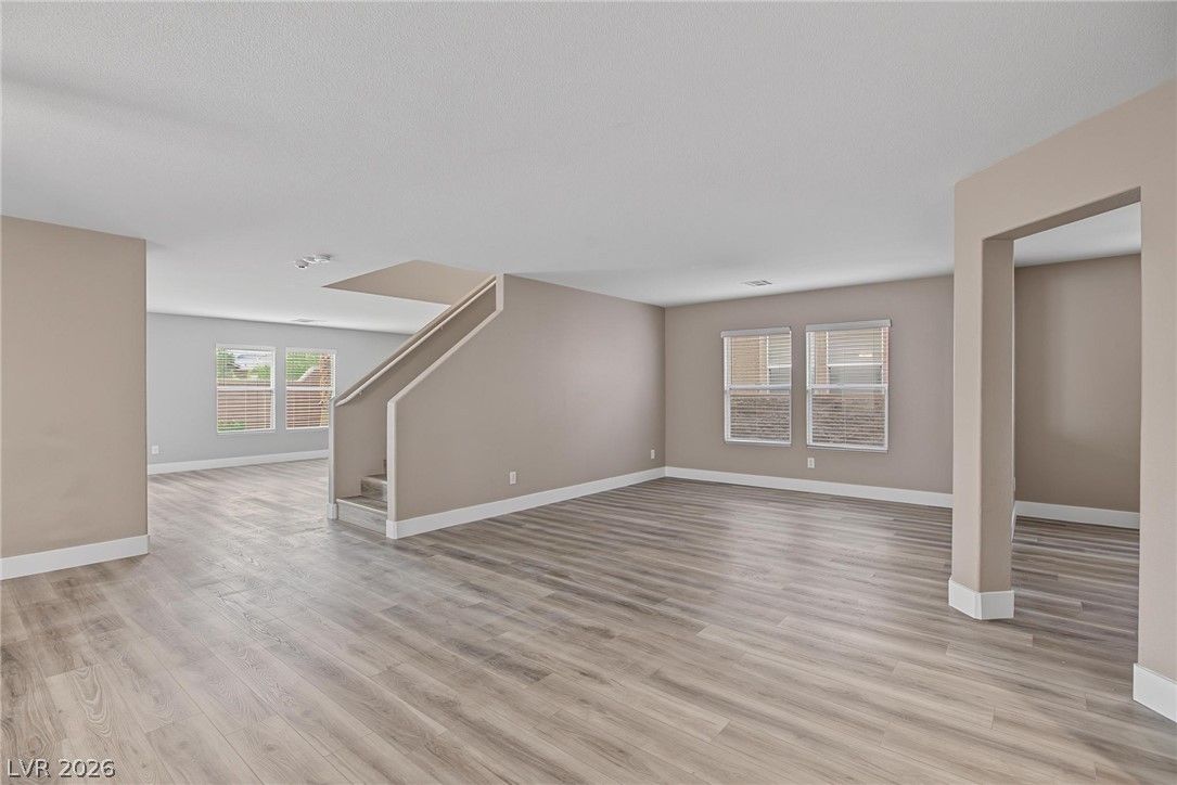 11705 Grotta Azzurra Avenue — photo 4