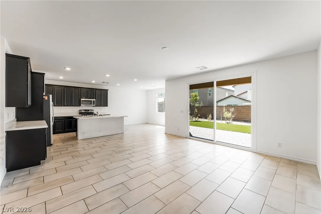 2915 Overlook Brook Street — photo 3