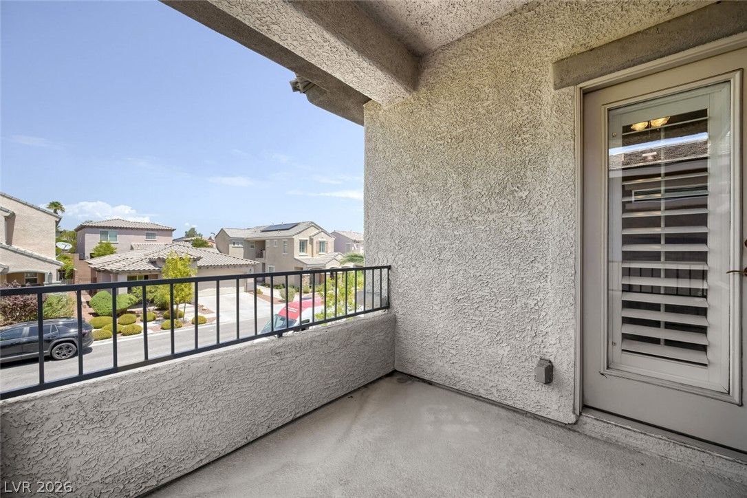 10505 Howling Coyote Avenue — photo 3