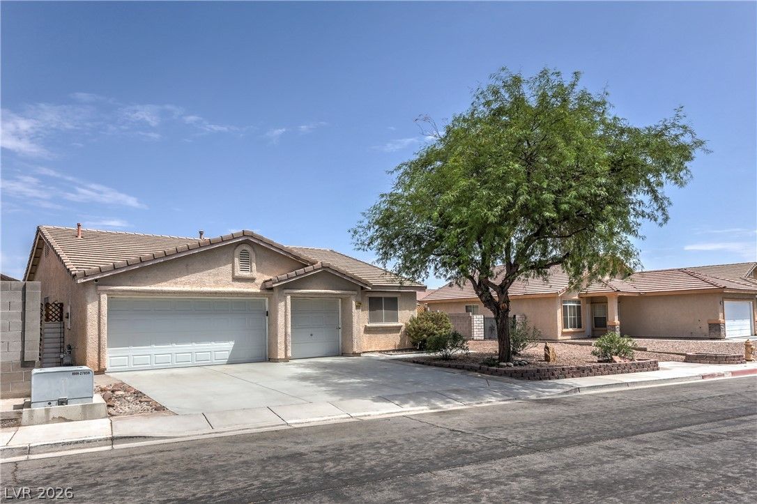 2508 Hollow Oak Avenue — photo 4 of 31