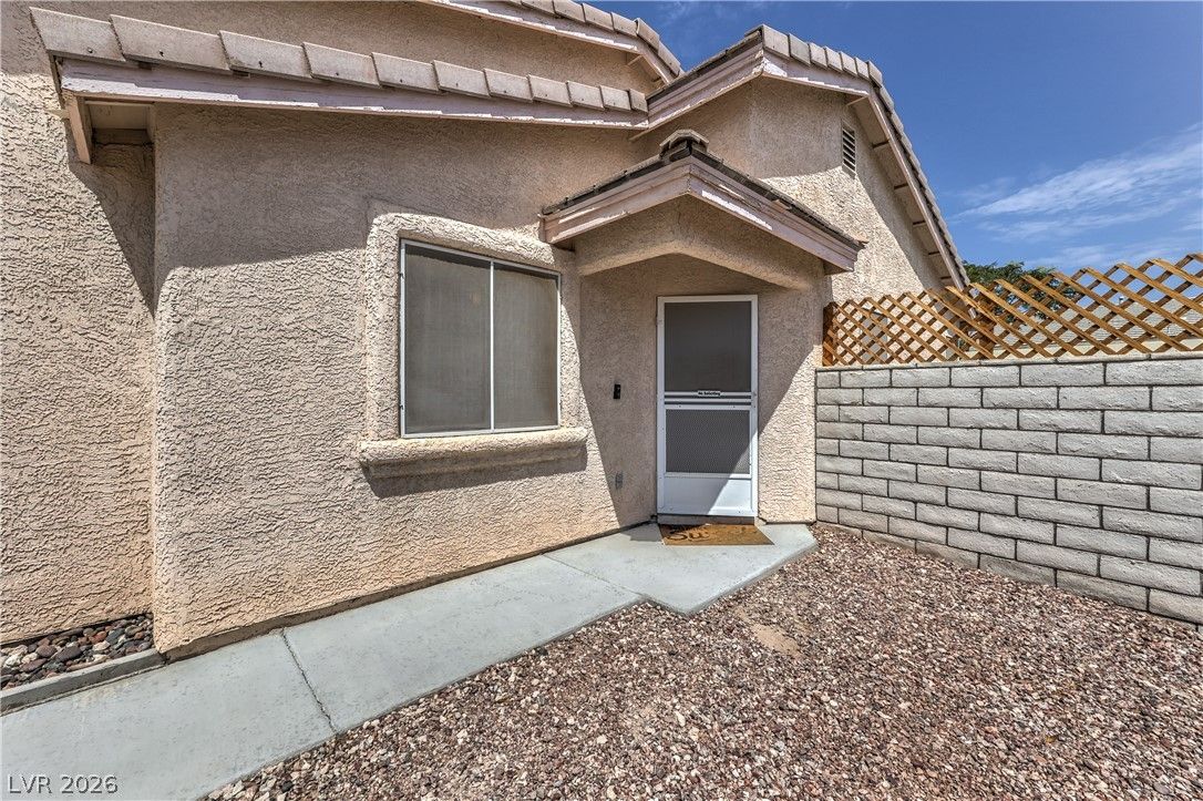 2508 Hollow Oak Avenue — photo 5 of 31