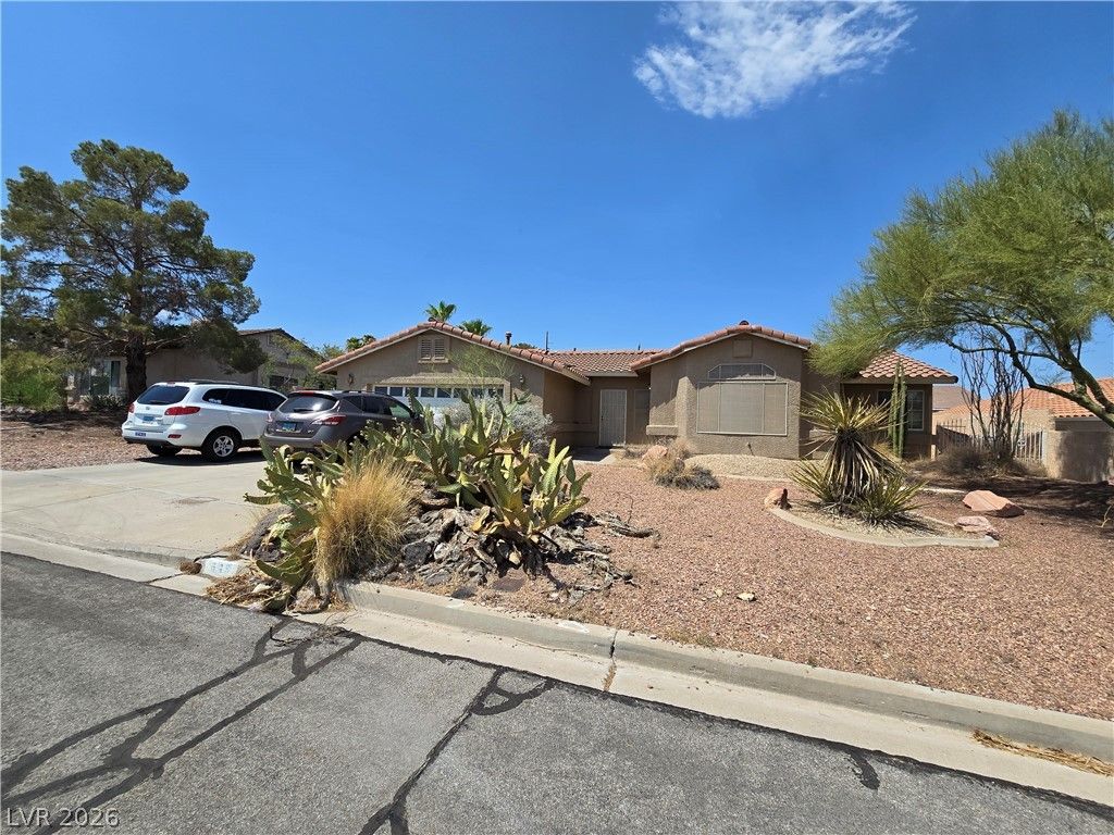 569 Truffles Street — photo 2