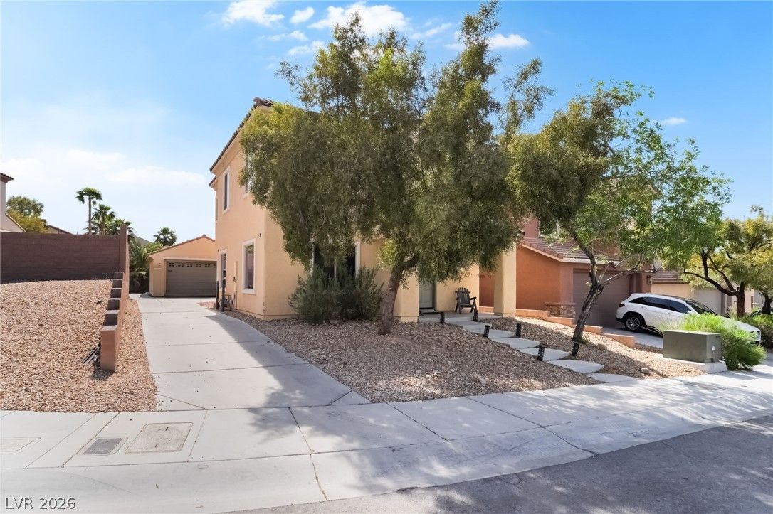 2525 Pastis Court — photo 3 of 33