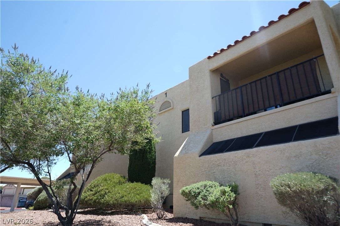 601 Cabrillo Circle 103 — photo 2